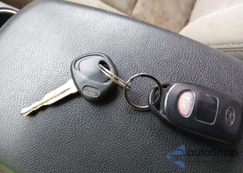 2015 Hyundai Elantra Se from USA, damaged, VIN 5NPDH4AE2FH567236